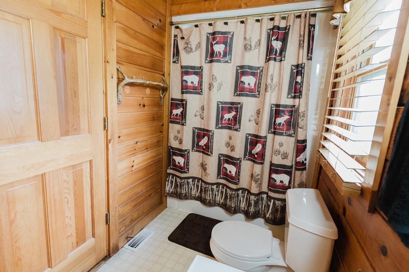 A Dream Come True Cabin Севьервилл Экстерьер фото
